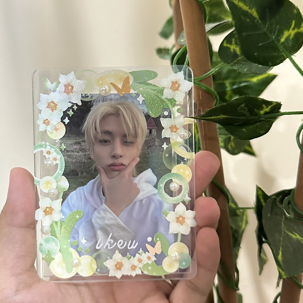 luvjaeyunie's tweet photo. โก happy mail from @ycemails โก
the seller is very responsive and mabait !! thank you so much sa pag suggest ng bagay na design for jake hoodie HEHEHEHEHE iโm vvv satisfied with it and i super love it HUHUHUHU WILL DEFINITELY BUY AGAIN <3 #mailsfromyce https://t.co/1g341b2WMK