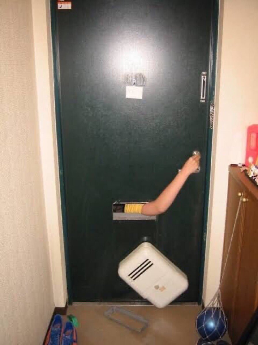 paranormal_2ch's tweet photo. こんな時、あなたならどうしますか？ https://t.co/sQBP71sbZ2