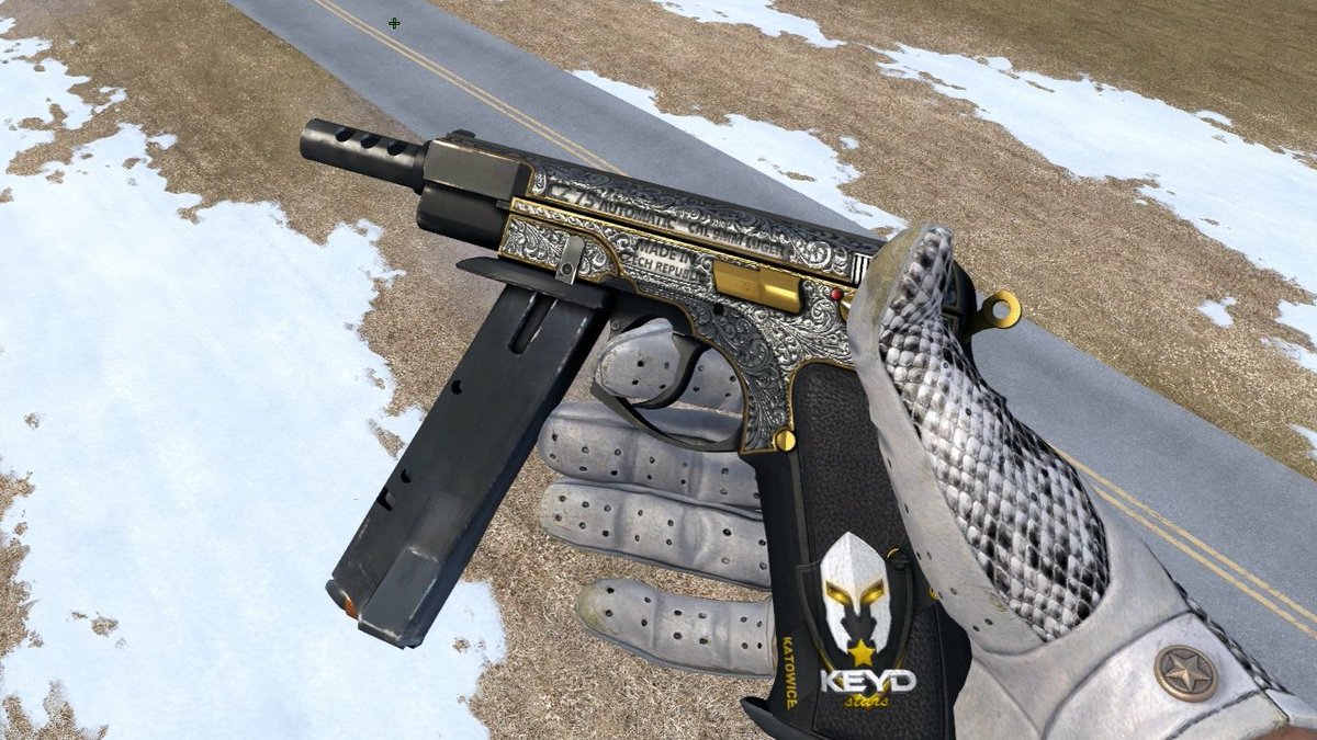 Today is my birthday so I want to do a little giveaway for you guys!

Just RT for your chance to win this sexy FN CZ75 w/ Kato 15 Keyd FOIL!

Good luck! 💜