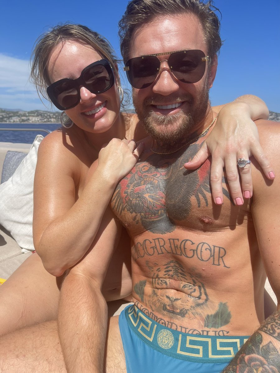 Conor McGregor tweet media