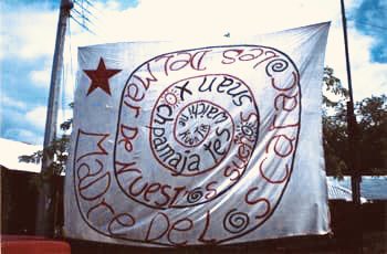 #EZLN | Il 9 agosto 2003 venivano fondati i Caracoles zapatisti ed entravano in funzione le JBG, massima espressione dell’autonomia dal basso esercitata in questi territori. Una svolta storica per questa esperienza rivoluzionaria unica al mondo. 

Que viva el EZLN!