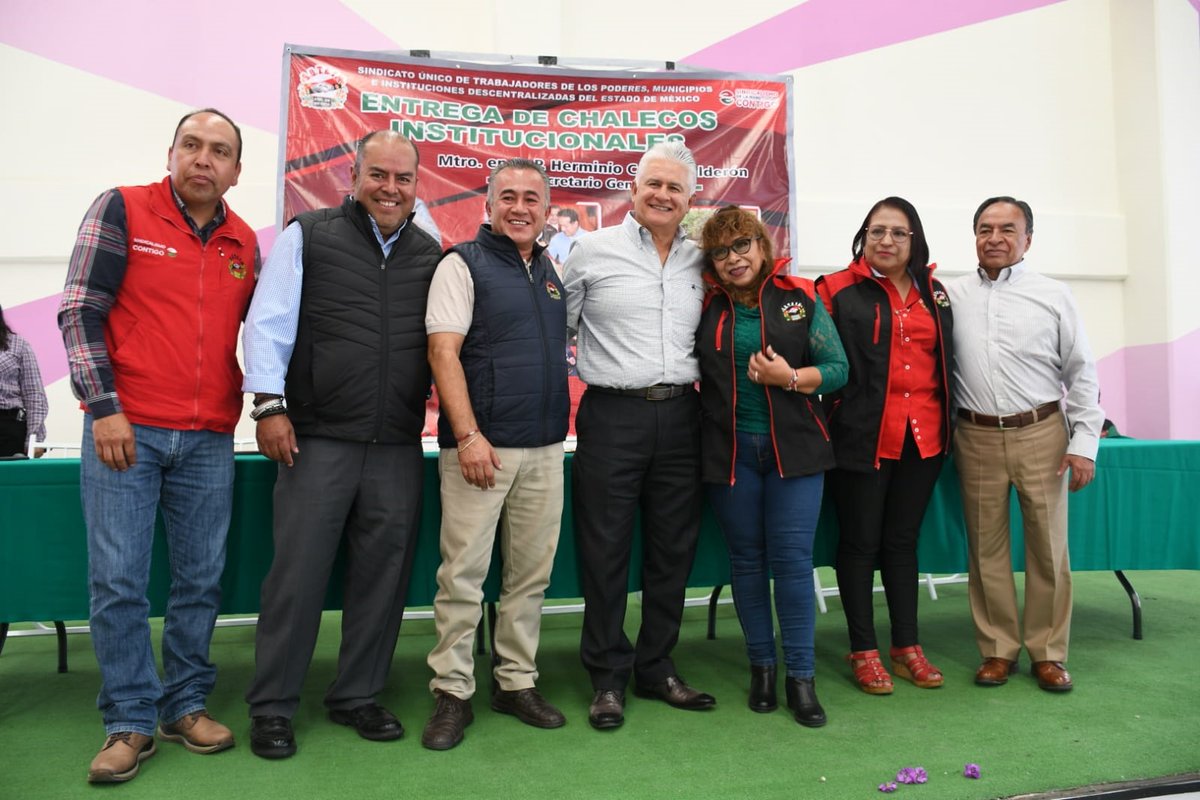 Herminio_CahueC's tweet photo. En #Texcoxo entregamos chalecos sindicales a secciones y delegaciones provenientes de 15 municipios de la zona. Hoy, más de 1800 #suteymistas recibirán esta prenda para fortalecer el sentido de identidad y pertenencia.
#SindicalismoDeLaManoContigo https://t.co/ctnAPBd86g