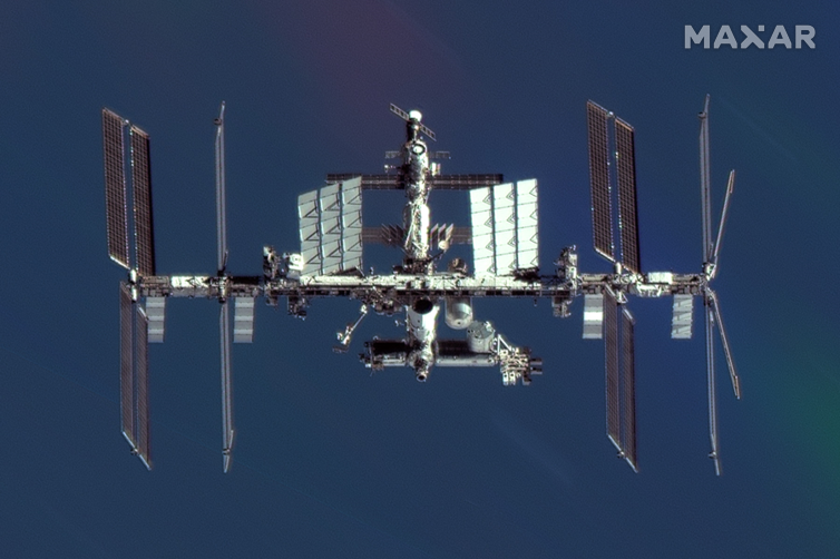 TimFernholz's tweet photo. The US government is loosening restrictions on space sensors, unlocking new business lines like @Maxar's non-Earth imaging project

https://t.co/zNSjr8otbf https://t.co/Tv6csr195u