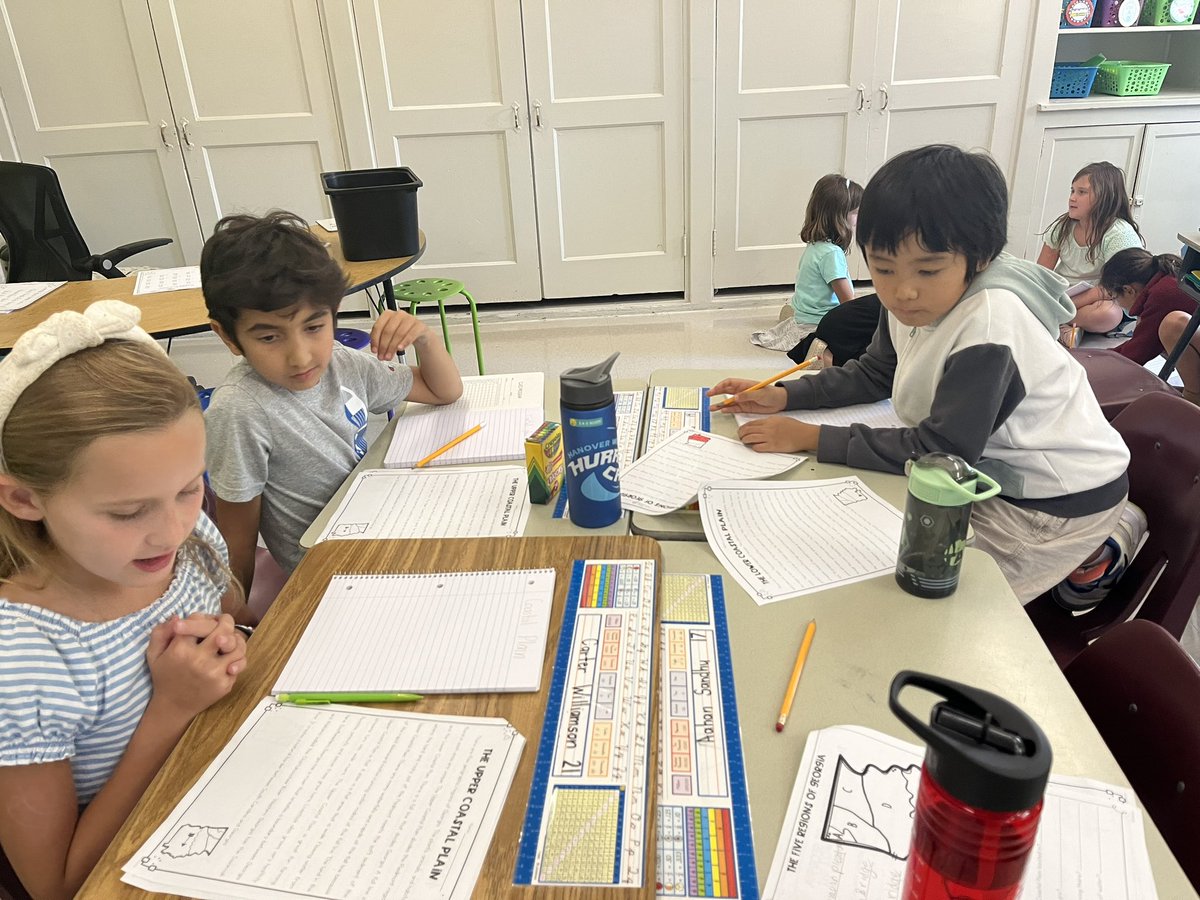 Hannah Moses tweet media