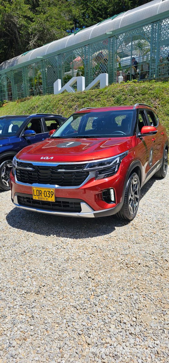 AUTOYESTILO's tweet photo. El lanzamiento del nuevo Kia Seltos, nuestro director, sostuvo una conversación con Jorge Neira, Gerente General de Kia en Colombia, nos habló no sólo de las novedades del Seltos, también lo nuevo de esta marca que revoluciona con su tecnología y diseño. @KiaColombia https://t.co/EAysGRSpPy