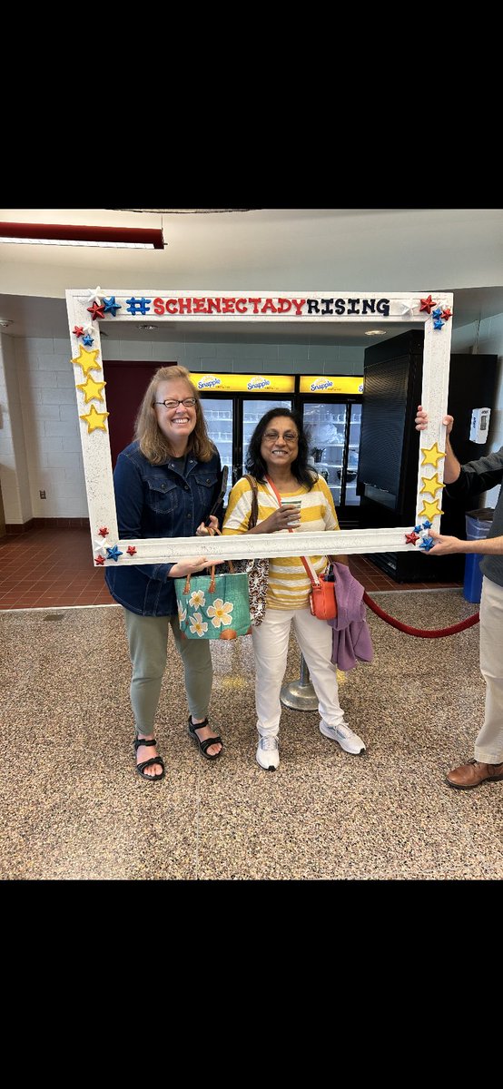 More great pics from our T &amp; L Summer Institute! #SchenectadyRising ❤️🤍💙