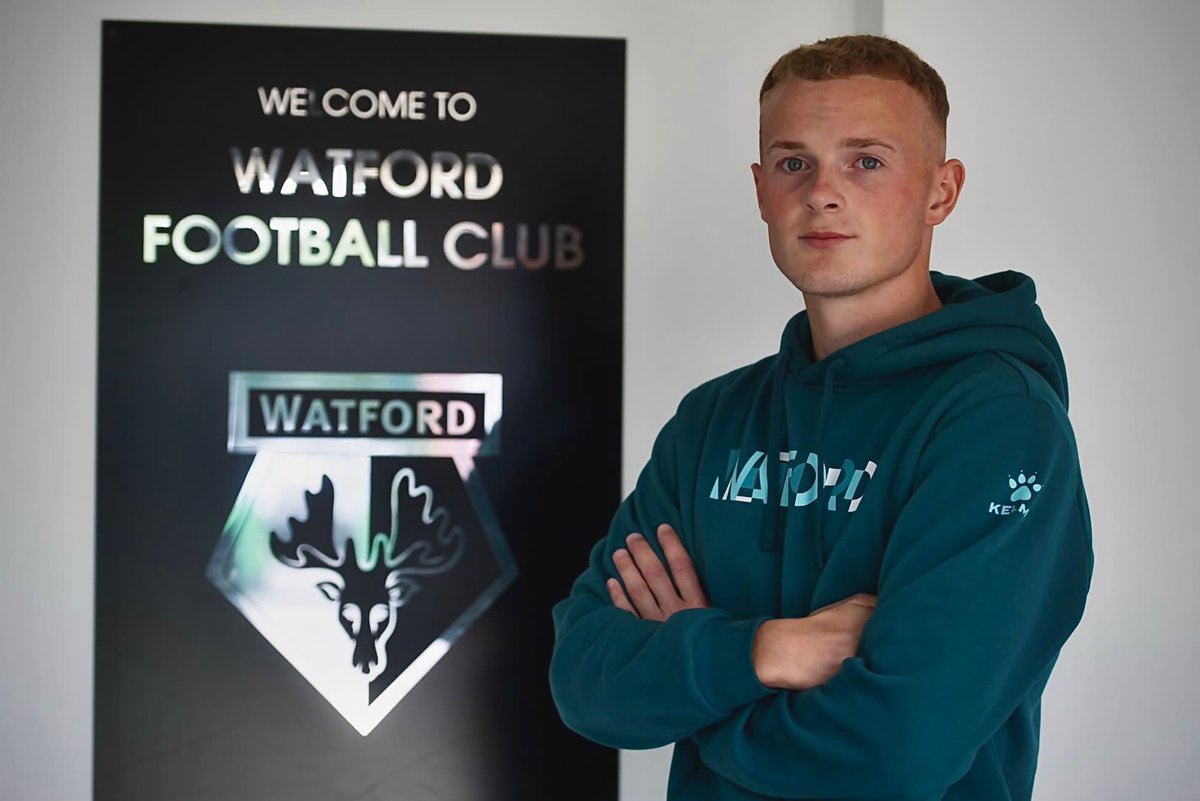 CraigMoore_18's tweet image. Signed sealed and delivered ✍️
Well done Ali Gould. A real pleasure to be on this journey with you 😊
#youngtalent
 #gettingstarted