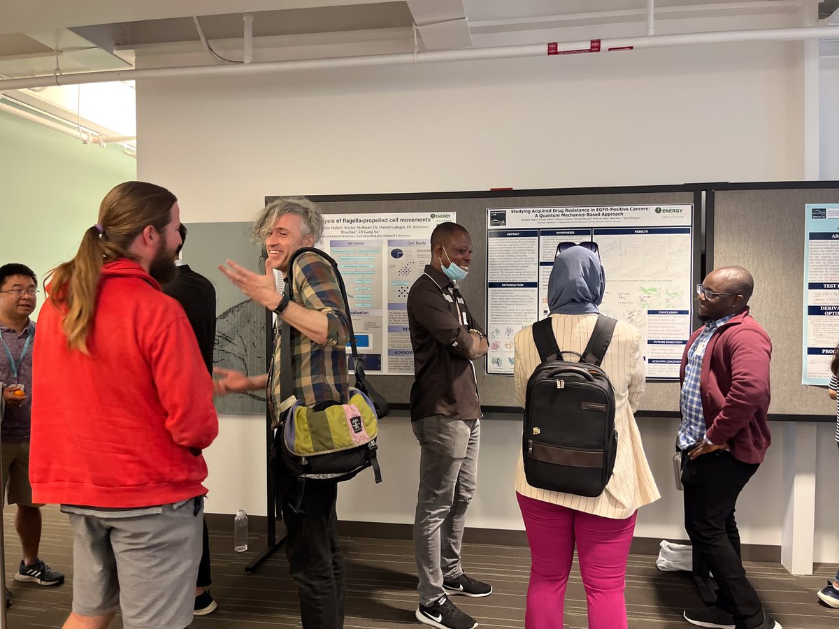 LBNLcs's tweet photo. Let’s give a round of applause to @BerkeleyLab Computing Science’s students for a fantastic poster session yesterday! We loved seeing their passion for research as they presented the projects they worked on. 👏 

More about @LBNLcs research opportunities: https://t.co/0wTk0VVOIe https://t.co/ticNwlma67