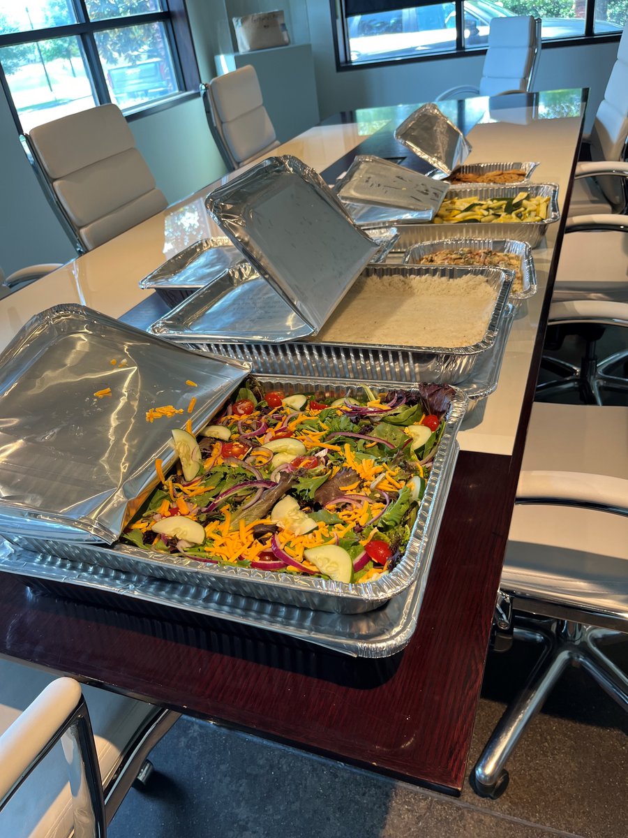 AlamedInjury's tweet photo. Who doesn't love a delicious and free lunch!!
One of our teams favorite things to do is bring lunch in for our partner attorneys for a "lunch and learn." We cannot wait to come and have lunch with your team! Message us today and let us set it up! https://t.co/PVokm4ut5d