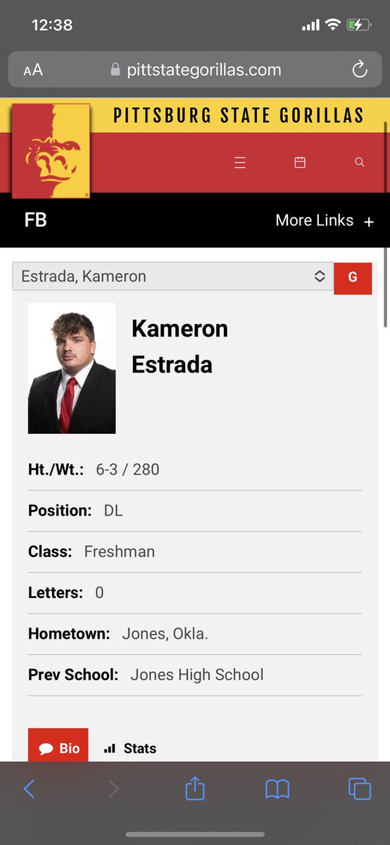 AustinHager2068's tweet photo. Daaaaaaaaaang @Kameron_Estrada Looking all clean in that coat and tie! https://t.co/FglZAPYuwG