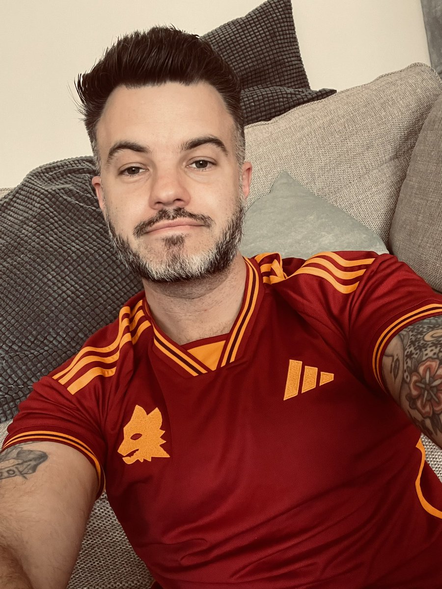 In the midst of nursery bills destroying the idea of any purchases outside of food and fuel…sometimes you find a little space to enjoy the finer things in life.. 💅🏼 <a href="/OfficialASRoma/">AS Roma</a>