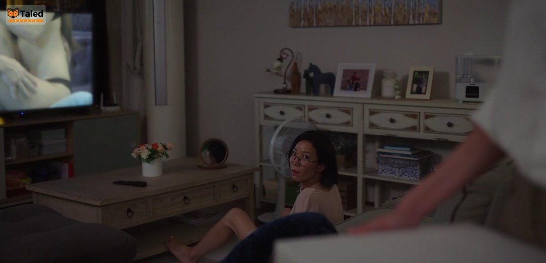 tha_yoon's tweet photo. A coitada pegou a mãe assistindo filme adulto e se masturbando. E assim criou-se um trauma pro resto da vida KKKKKKKK.
#NotOthersEp1 #NotOthers https://t.co/VWMnyY5Ecn