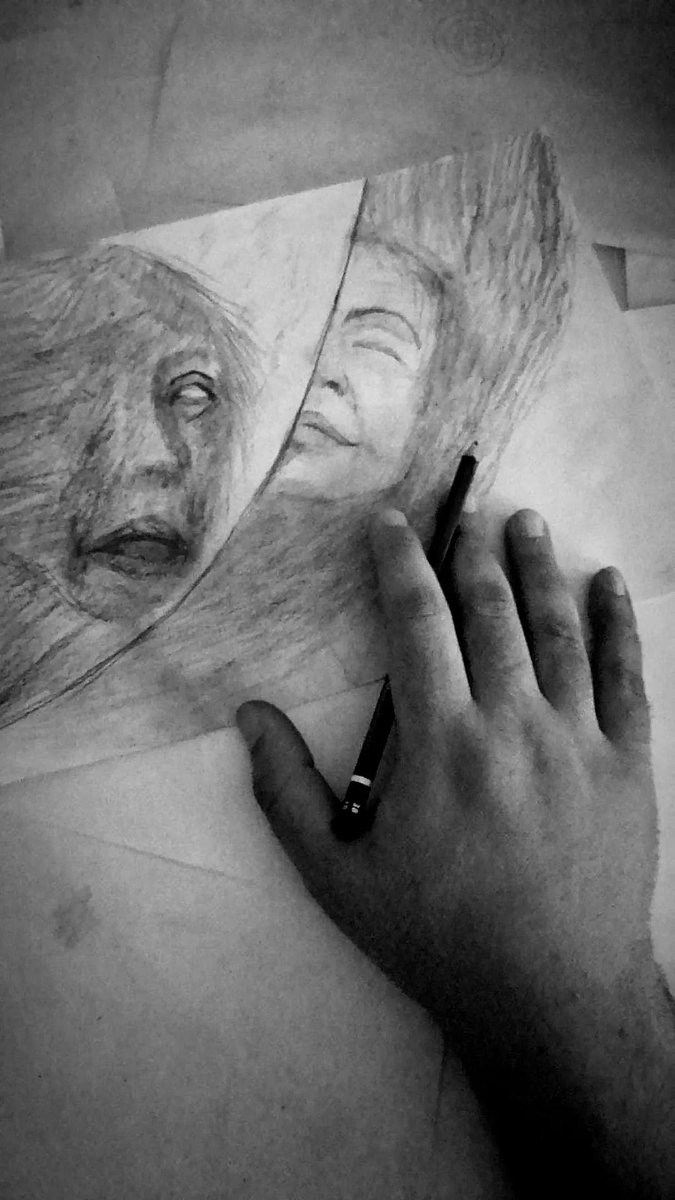 tentacule_du48's tweet photo. #sketching #art #myhand https://t.co/RrPTqFmhGa