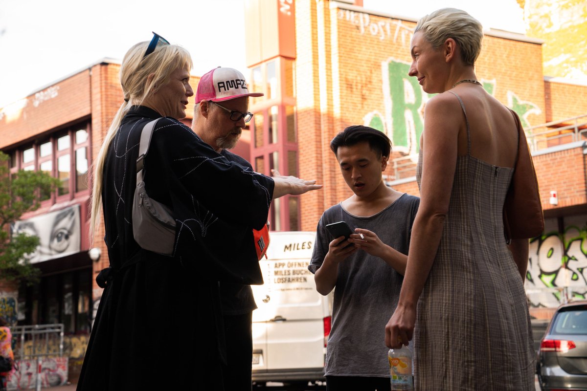 1 year ago, we opened #4screens in Berlin. 

A  pop-up digital art exhibition co-curated with <a href="/Thebadlament/">the bad lament</a> <a href="/TaisKoshino/">tais koshino</a> <a href="/Voi_l_Vio/">Viola Lukács</a> made possible and hosted by <a href="/petrapodobnik/">Petra Podobnik</a> / despace, showcasing a unique selection #Tezos artists. 

👇 (featured artists)