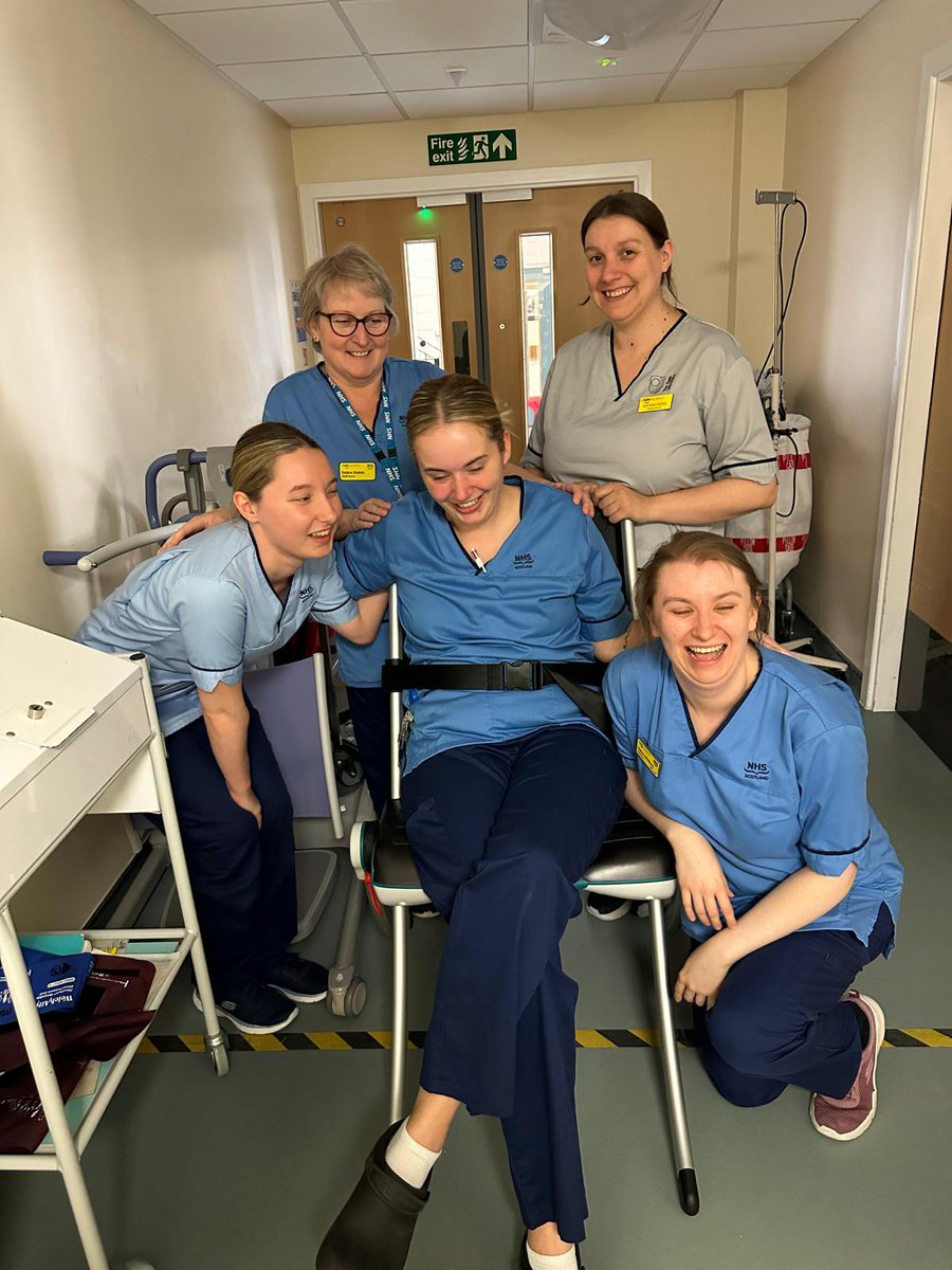 LouiseM17513002's tweet photo. Managed to squeeze in a wee 15 minute teaching session this morning with our new Raizer chair - got the "patient" safely off the floor @alab2814 @JaneJon22883347 @NHSBordersCPP @NHSBorders https://t.co/ASuyxsBTtx