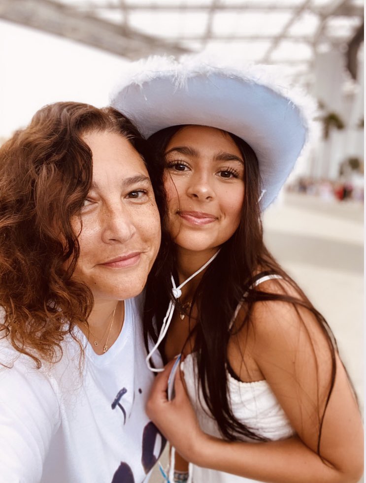 (((Malina Saval))) tweet media