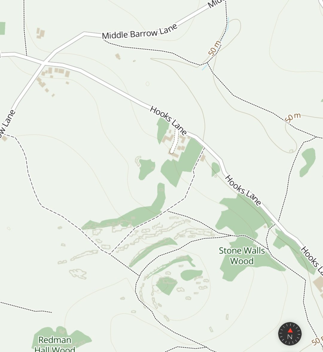 BardCumberland's tweet image. After visiting the Urswick Dolmen we attempted the footpath (below), but 2 locked gates, 4 horse paddocks with electric fences, and missing signs, made for a difficult walk.

#footpaths #countryside #cumbria