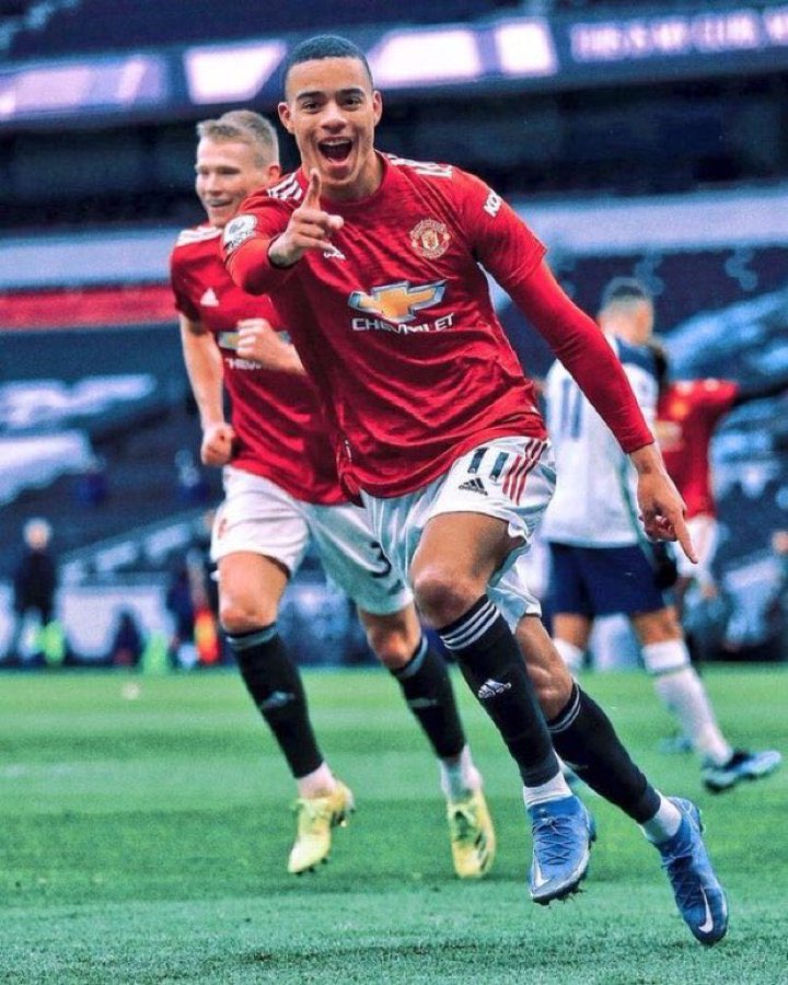 Chronic08273080's tweet photo. Na the fact about Mason Greenwood:

1. E dey innocent.
2. Harriet Robson dey on hin side
3. Erik ten Hag dey support am. 
4. Your Captain, Fernandes dey behind am.

Whether you like am or not, e go return. If e pain you, drink panadol. ❤️ 💯 https://t.co/ze7JhFAcjm