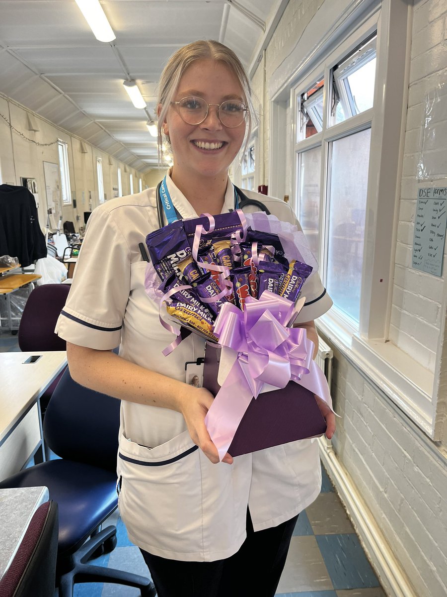 A thoughtful 🍫 gift from a patient who has attended our post-crit care rehab class every week for the last month to say thank you for helping him achieve his goals and regain a quality of life he didn’t think he would have again! Well done Emily and Emma, you’re doing a fab job!