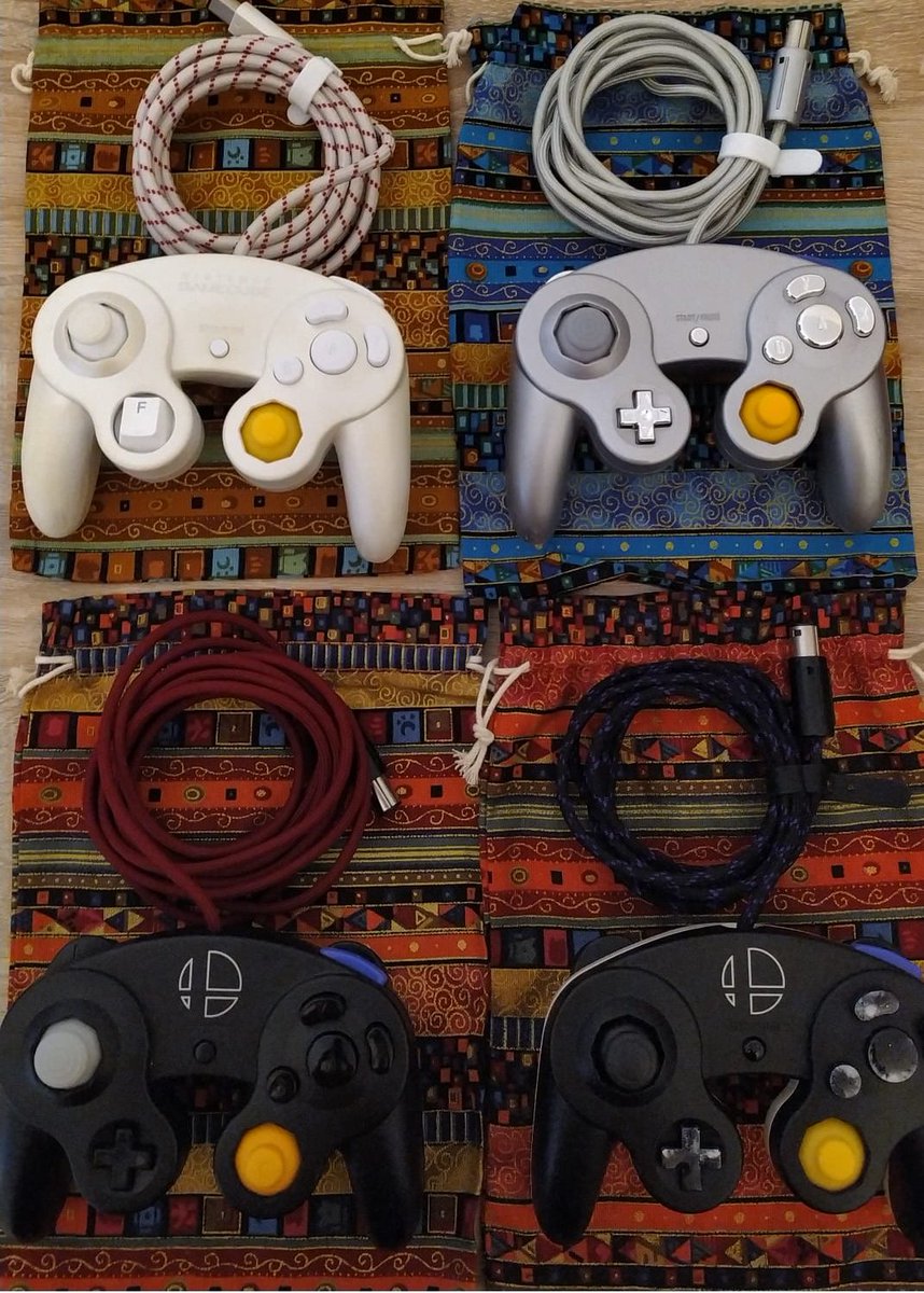 Die Kollegen suchen ein neues Zuhause, Retweets gerne gesehen.
Hab noch genug Teile hier, also wenn ihr spezielle Wünsche hab baue ich die euch auch gerne.
Details in den Kommentaren
(Ja, die Beutel sind dabei)