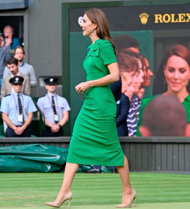 TigTagXX_nikita's tweet photo. mindspace; highly positive. blood type; no negative.
#PrincessofWales #CoolQueen
(cant wait to see HRH Gorgeous back from summer!!) https://t.co/9pbfOFlBKT