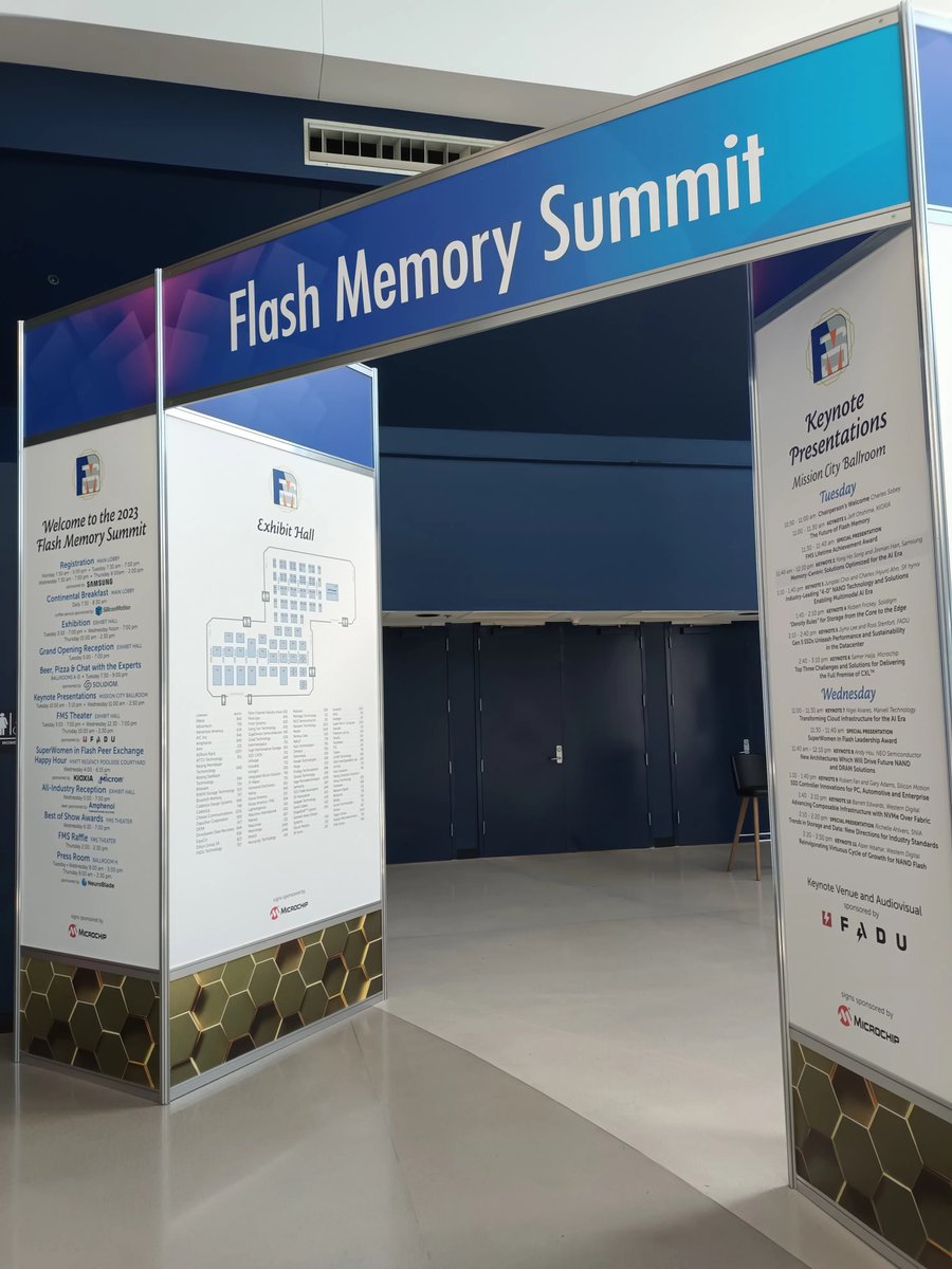 It's day 2 and Lisa and I are back at #FlashMemorySummit - so many familiar faces here. This is definitely the home of #DataStorage now! #StoragePRSpecialists