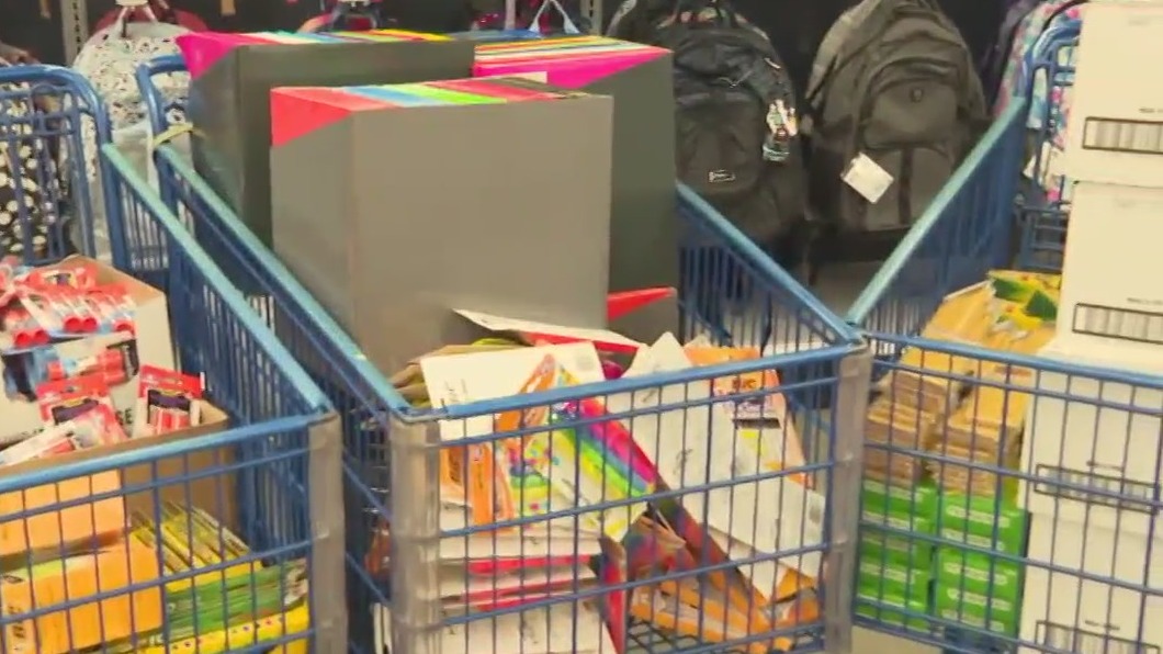 Empowering the future! 🎒 A heartwarming story unfolds as a nonprofit provides 220 students with a memorable school supply shopping spree. More here: bit.ly/3qmxGOz