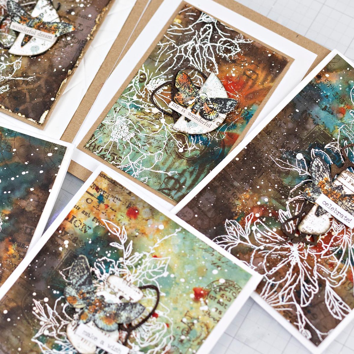 stampers_anon's tweet photo. 🎨 lots of #timholtzstamps + dies and @ranger_ink Distress Sprays 🎨 Created one background and made 6 cards.
▶️ https://t.co/DOGkhk7fum
✂️ #handmade by @tiffany.solorio
#distressinks #rangerink #stampersanonymous #crafts #DIY #onlineshopping #mixedmedia https://t.co/xXnY5GvOBh
