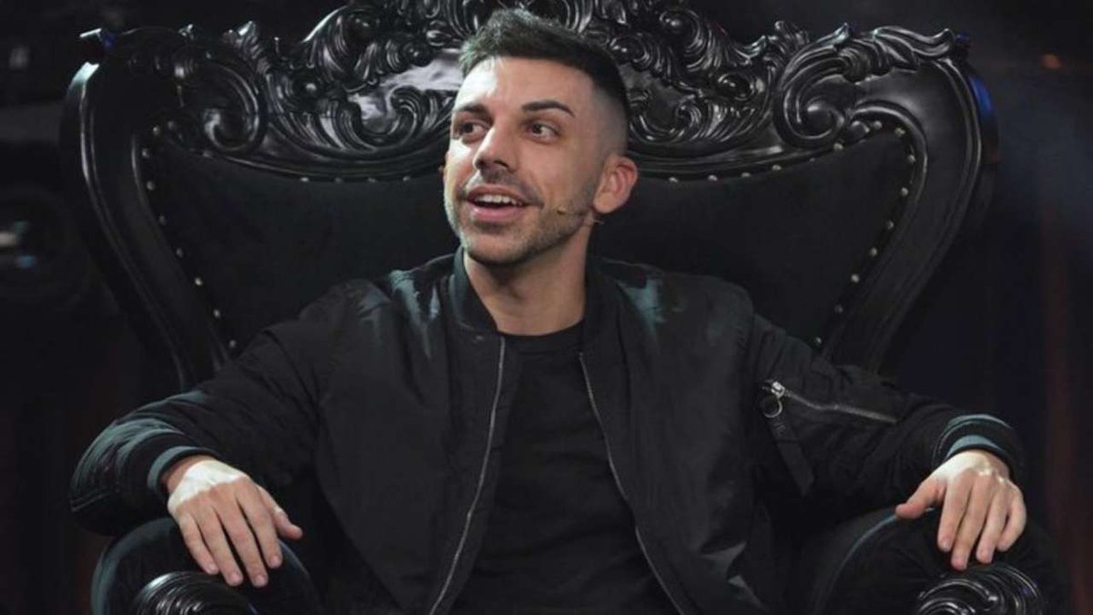 🚨ÚLTIMA HORA

DjMariio acaba de anunciar que MAÑANA conoceremos el nuevo FICHAJE de ULTIMATE MÓSTOLES.

"No se lo esperan" - declaraciones del presidente.

#KingsLeague