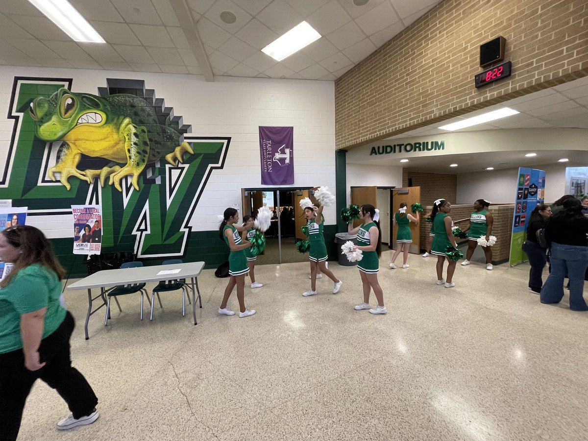 What a special treat to work with the dynamic group of Texas educators this morning at <a href="/LakeWorthISD/">Lake Worth ISD</a>! You all rocked. Have a wonderful school year!