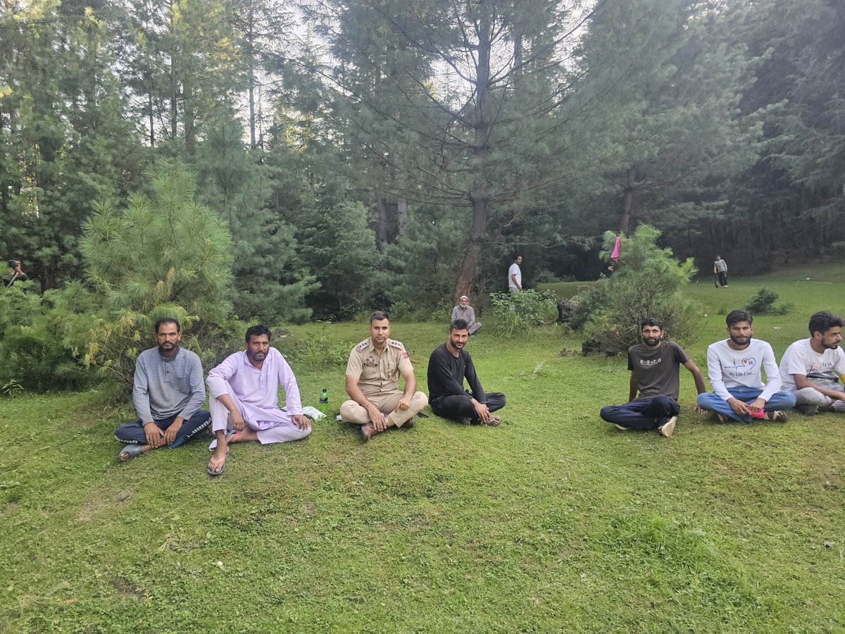 _iftikharahm's tweet photo. Cricket match in and around the lush green forests #
##Doribal # https://t.co/6VJPW4D9te
