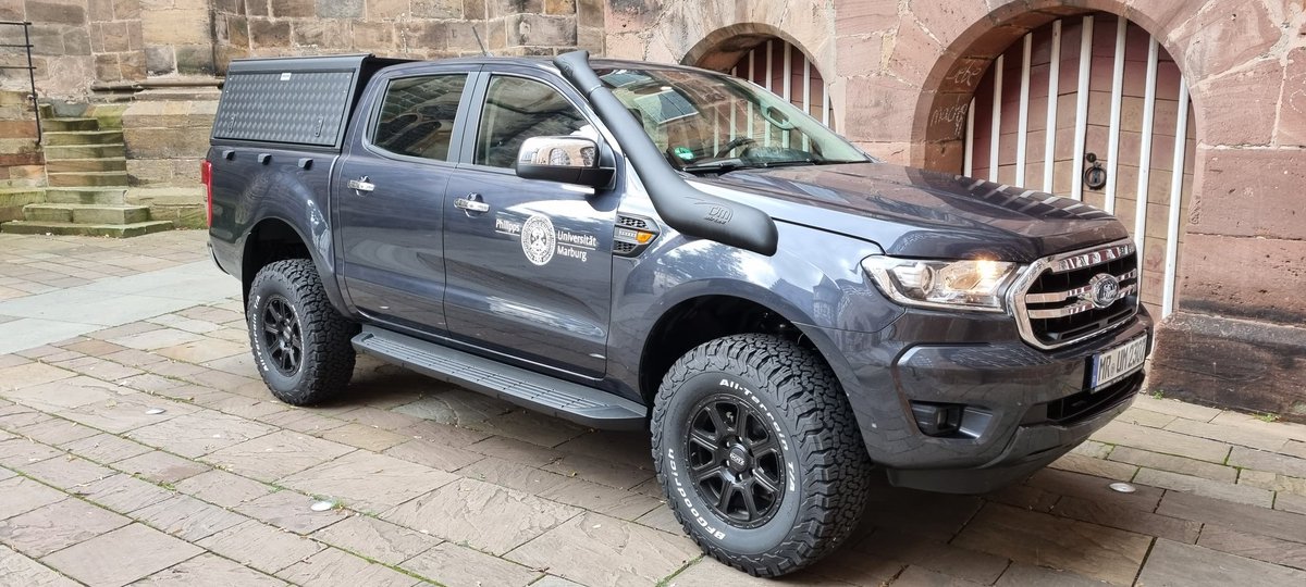 chifflard's tweet photo. Welcome to Marburg. Another 4x4 Jeep financed by @dfg_public and modified by Fa. Gollek now supports #fieldwork in our #research
#projects in #iceland @chifflard https://t.co/rxVjufLTw5… @Uni_MR @Geographie_UMR https://t.co/oXcCzKzP0A