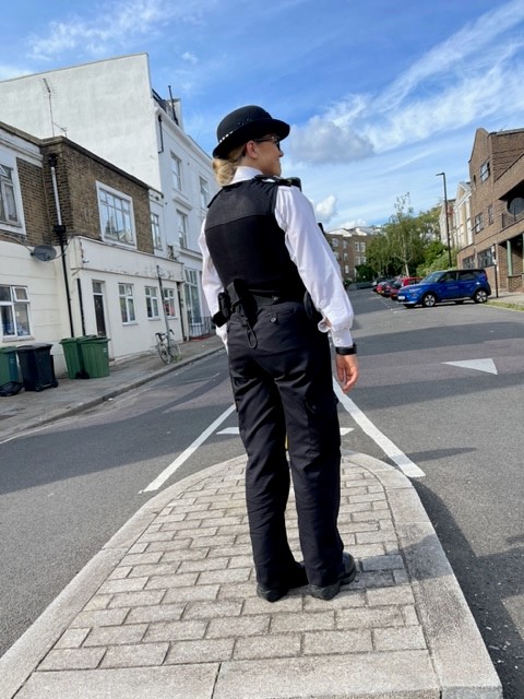 It's a beautiful day outside and your local Safer Neighbourhood Team are out conducting routine foot Patrols in the local area. If you see us, come say hi! ☀️