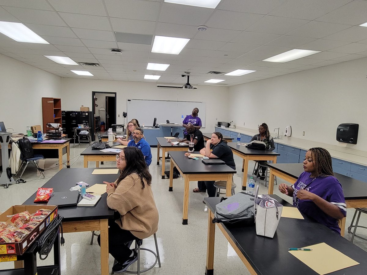 Lewis Middle School tweet media