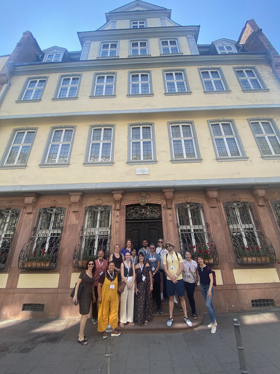 While in #Frankfurt, we stopped by the #FrankfurtStockExchange 🐮🐻 as well as #Römerberg #Goethehouse and #StPaulsChurch. Did you know that Frankfurt is the so-called “cradle of German democracy?” <a href="/TOPTeachGermany/">TOP</a>  #TOPstudytour #Germany #Frankfurt