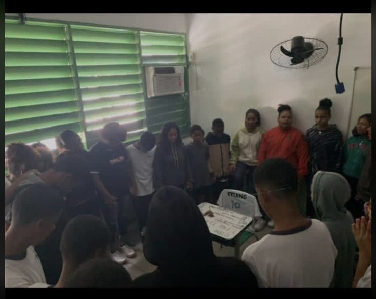 nathalyflausino's tweet photo. Hoje o dia na escola foi assim, sem ele na cadeirinha . 

#JustiçaParaThiago https://t.co/pmFP5HhLql