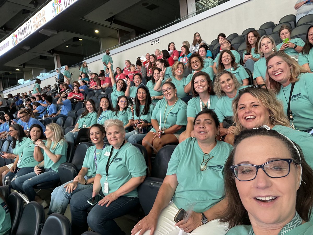 HillESLibrary's tweet image. Loving the Hill Life! #ConnectArlingtonISD