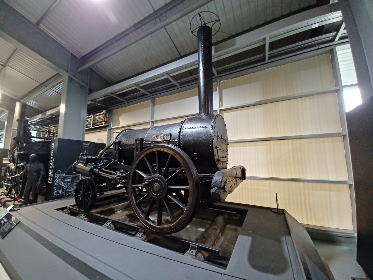 AJBellauthor's tweet photo. Saw some famous trains today. Nice. https://t.co/OI2JnPTR8e