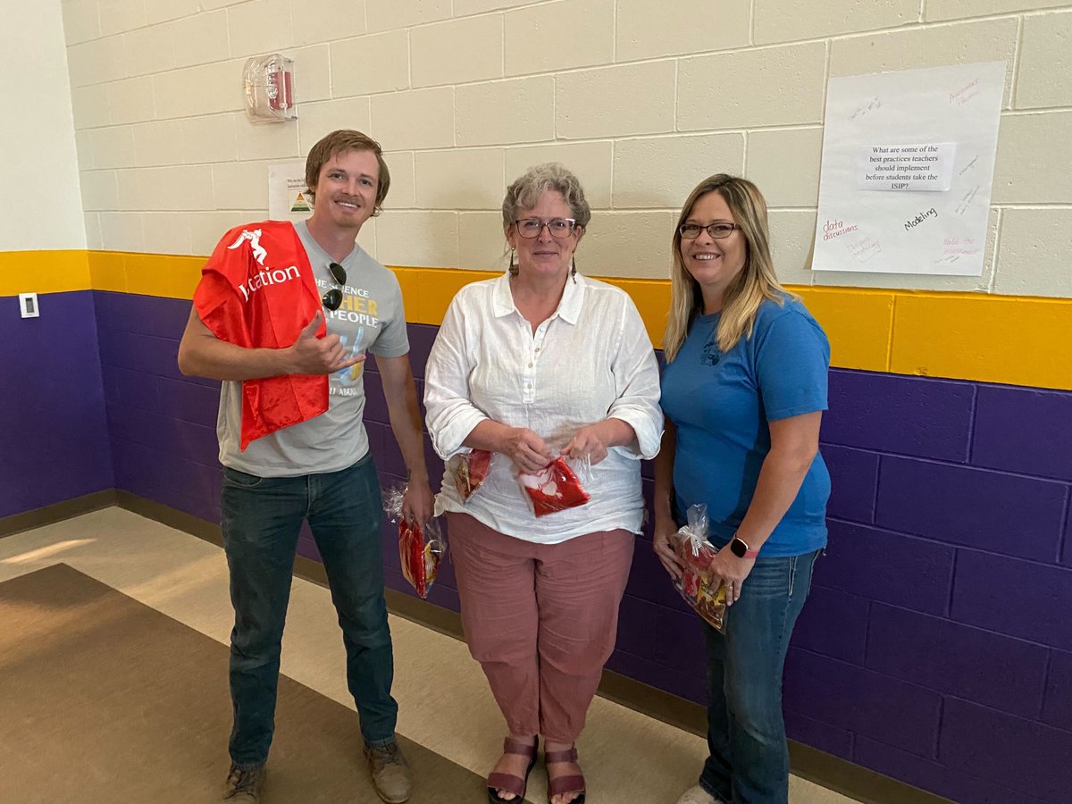 Istationed's tweet photo. We're so excited to kick off the school year with teachers all across NM! Istation's @TxTnchica led a professional development session with over 150 educators from @AlamoSchools. #SupportingEducators #RedCapeCommunity https://t.co/VJzkV6Xd5m
