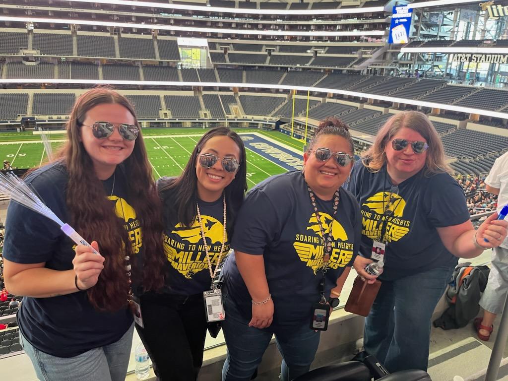 Sanchez_Vldz's tweet photo. Miller Elementary... 
Soaring to New Heights!!! 
Miller 'MAVERICKS' ...
#ConnectArlingtonISD https://t.co/kozZ54eIk3