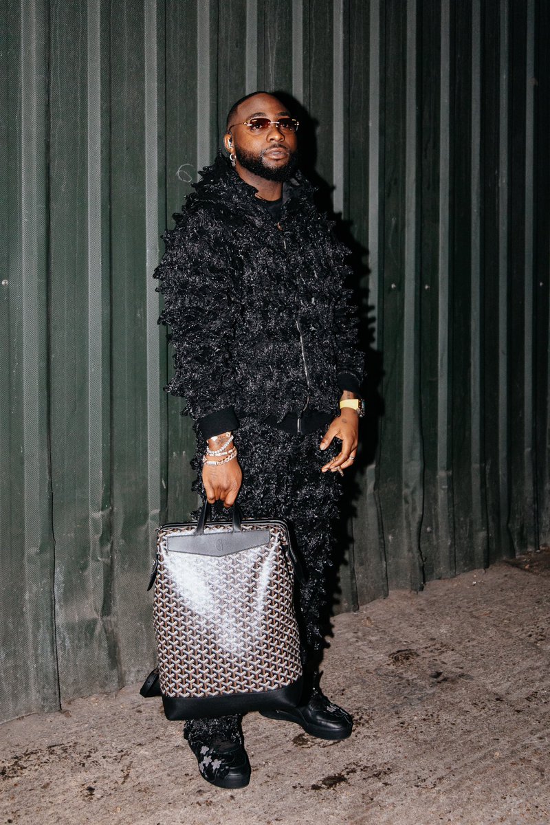 Davido tweet media