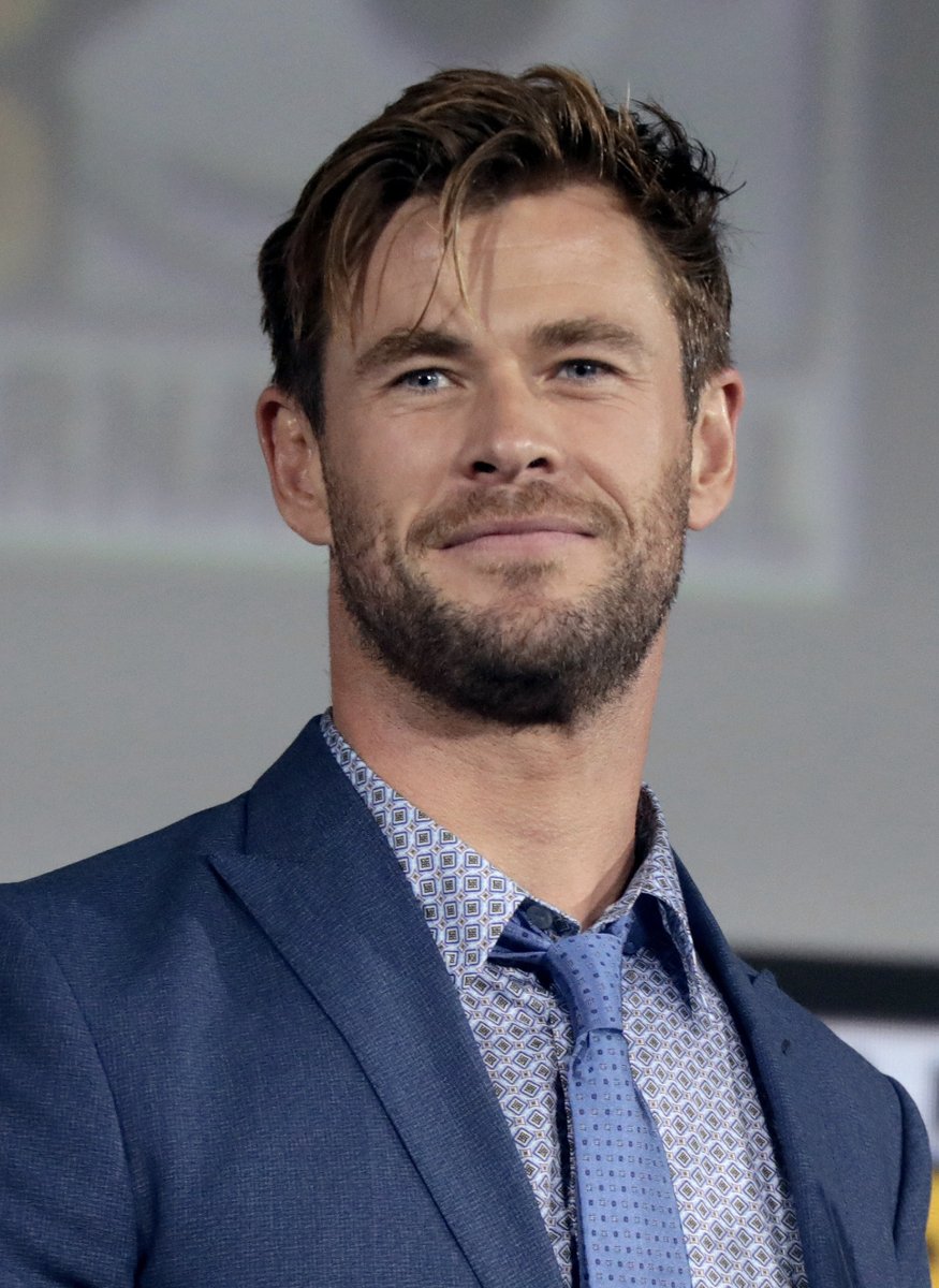 movieshots's tweet photo. Happy Birthday Chris Hemsworth! 🎂🎈 Wishing the god of thunder and our favorite Avenger a day filled with epic adventures and cinematic greatness. Keep inspiring us with your heroic performances! 🌟 #ChrisHemsworth #HappyBirthday #AvengerAssemble https://t.co/WjC4I9tRKB