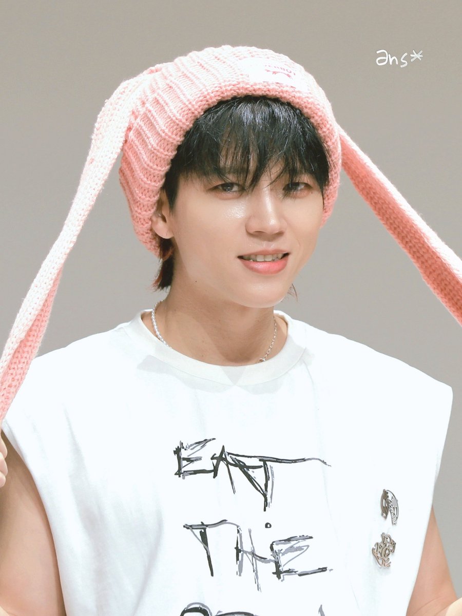 ans903s's tweet photo. 230806 사운드웨이브 사인회 우현이~☆ @wowwh 핑크 토끼🐰🩷🩷🩷 

#우현 #남우현 #NamWooHyun
#อูฮยอน #인피니트 #INFINITE https://t.co/w0Jdtc11xf