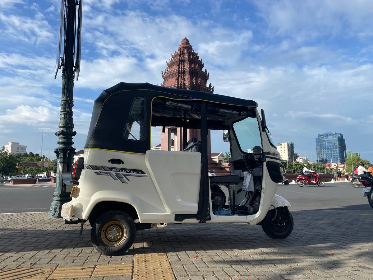 lekchandeth's tweet photo. Welcome to your Vacation in Cambodia 🇰🇭 
Try your day with our service  taxi and tuk tuk and all drivers good english knowledge friendly https://t.co/yoAj54qMgN