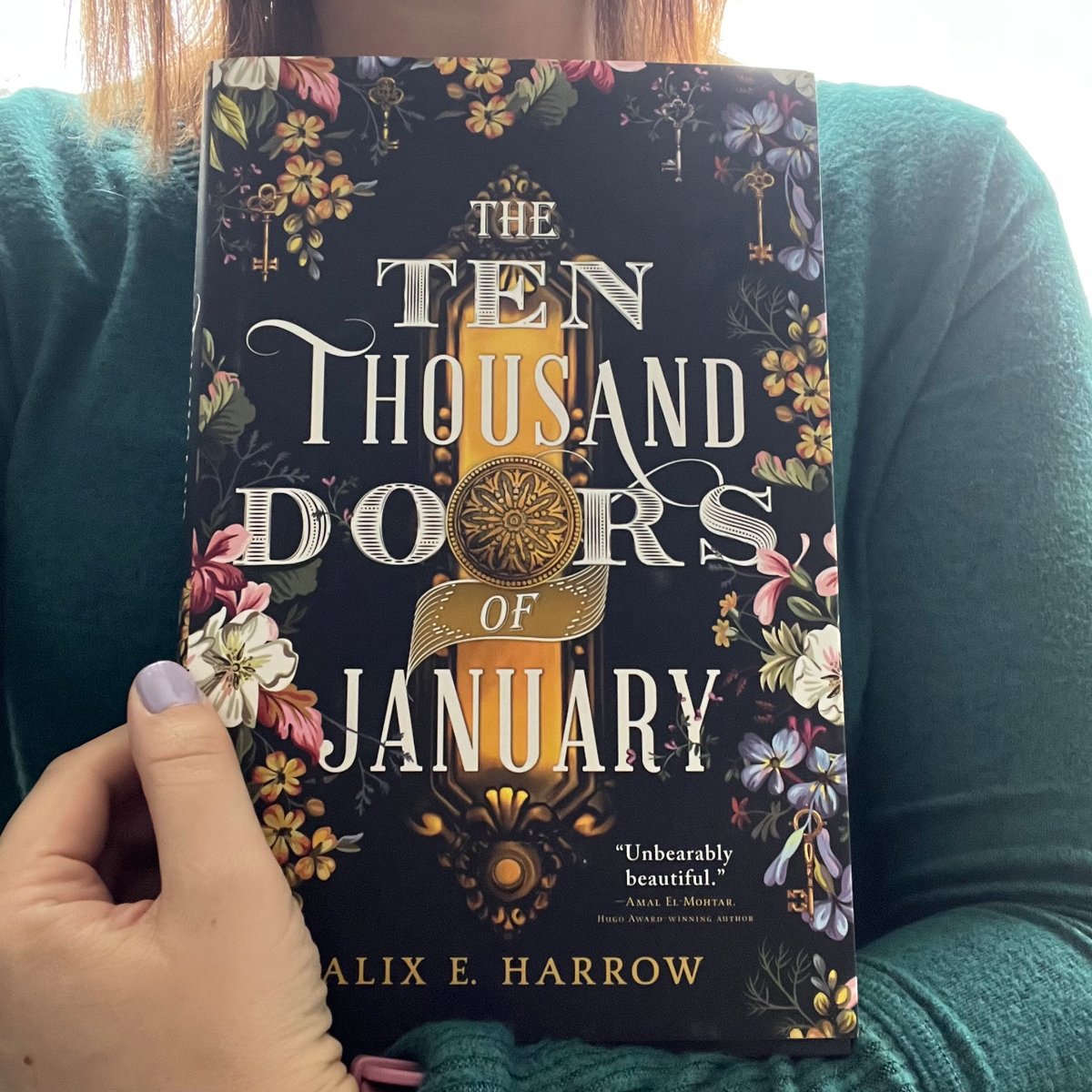 RachelHuffmire's tweet photo. How many of you have bought a book just based on its cover? 😍 I totally bought this book at first sight. So, I’m curious, what would you guess this book is all about if you couldn’t read the back cover? No cheating! I can’t wait to hear your guesses. https://t.co/w1tBleMRNy