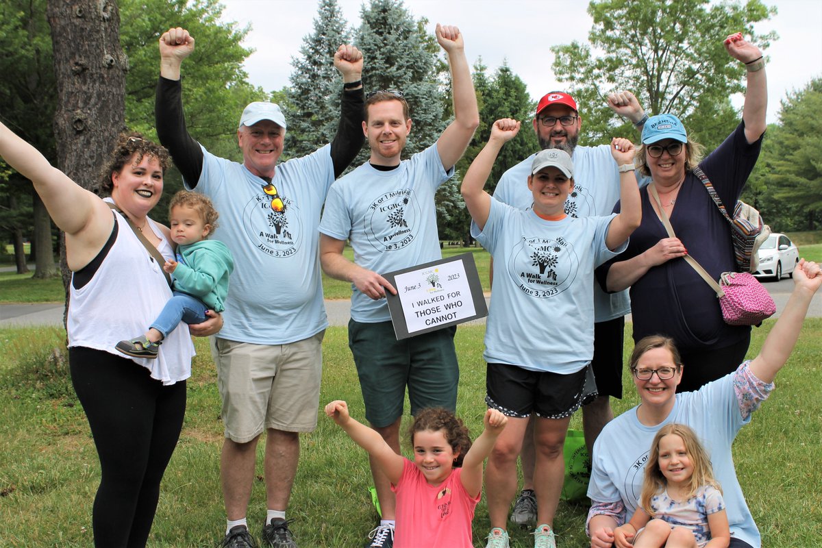 AirLiquideUSA's tweet photo. They walked🚶🏽‍♀️🚶🏽‍♂️ for those who cannot! Air Liquide Electronics employees in Morrisville raised $680, and Air Liquide donated $1,000 to ICGMC's Project Healthy Bones Wellness Program's A Walk For Wellness to increase awareness of seniors' fight against osteoporosis. #CitizenAtWork https://t.co/ROqecsOg5r