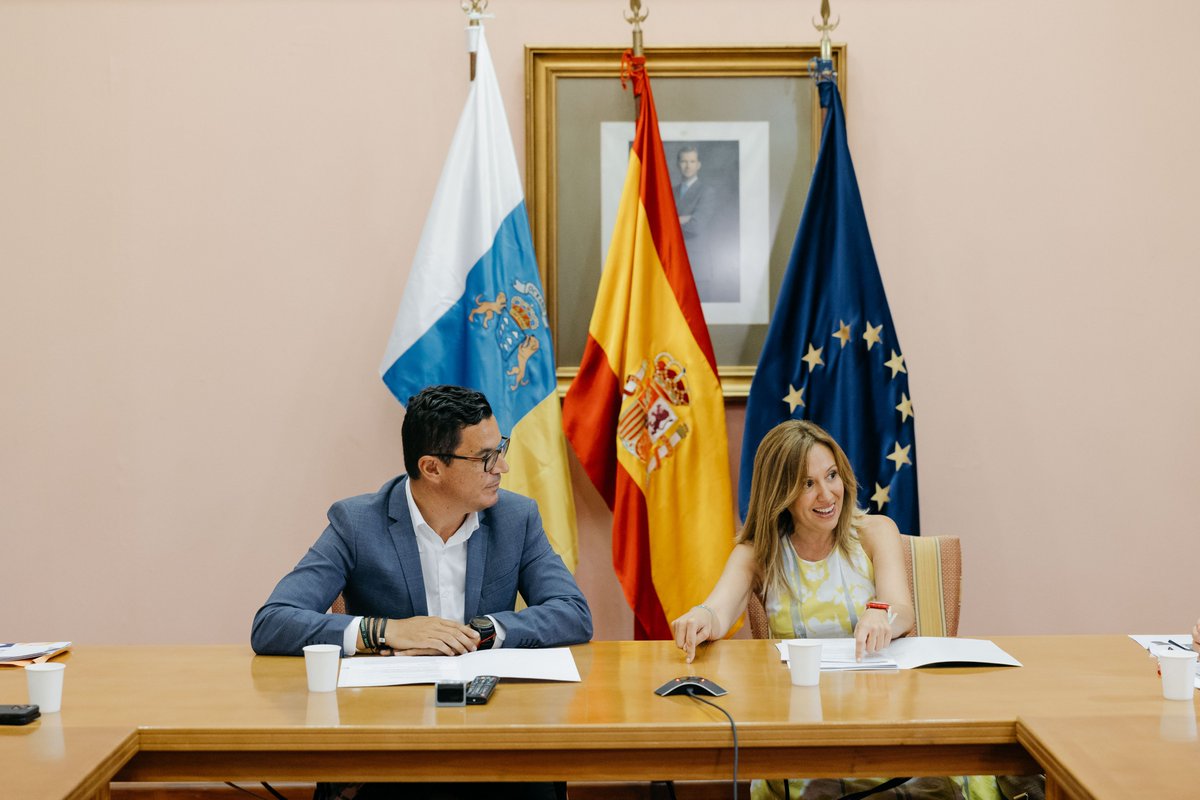 Rosa Dávila tweet media