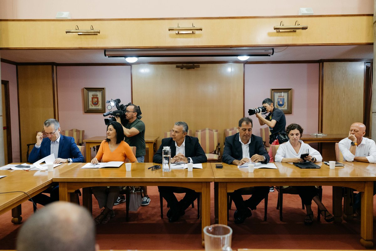 Rosa Dávila tweet media