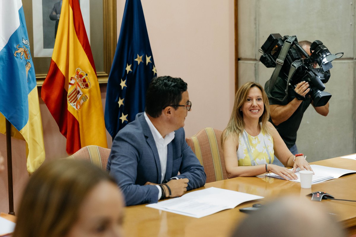 Rosa Dávila tweet media