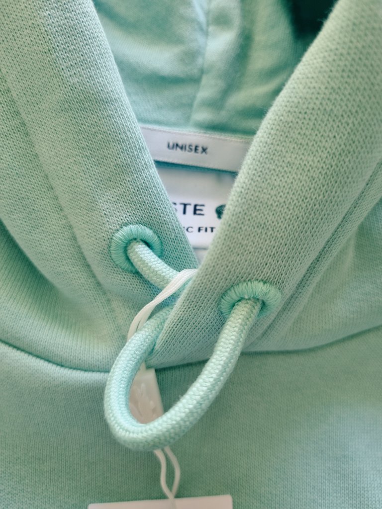 Epsylone_BTC's tweet image. Just received in only 2 days 🚀
Love that French quality
#lacoste 
#UNDW3